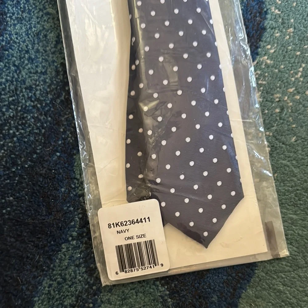 New, Tommy Hilfiger Boys Navy & White Polka Dot Tie